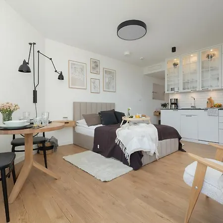 Pinea 718 Seaview Daire